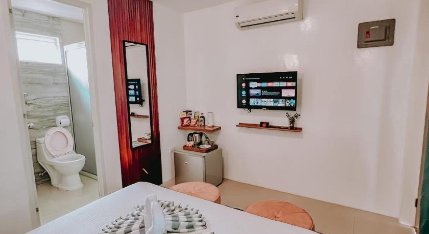 A Villas Resort and Restaurant - image 18
