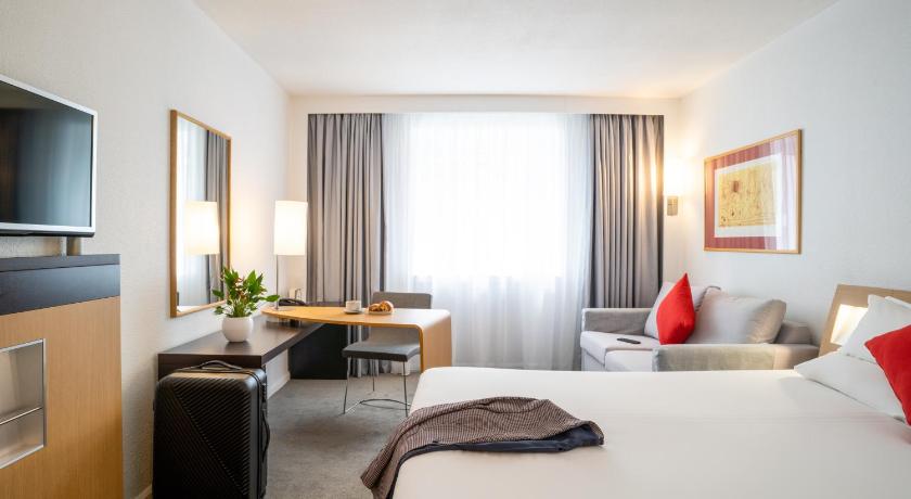 Image of Superior Room with Queen bed + convertible Sofa 0