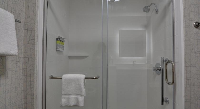 Holiday Inn Express And Suites Greenville - Taylors photo