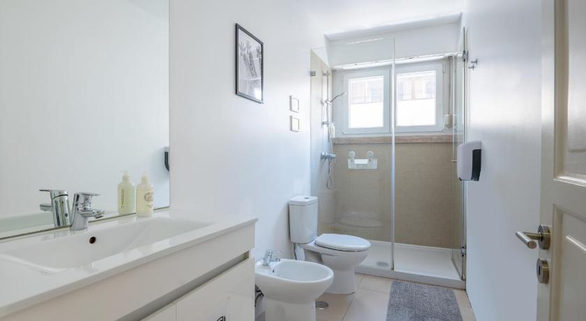 Image of Standard Double Room with Shared Bathroom 2