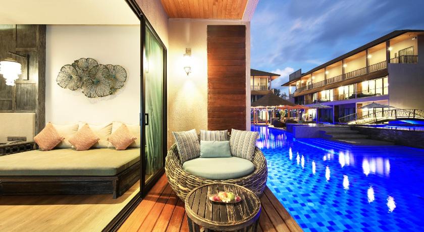 Image of Deluxe Pool Access Room 3
