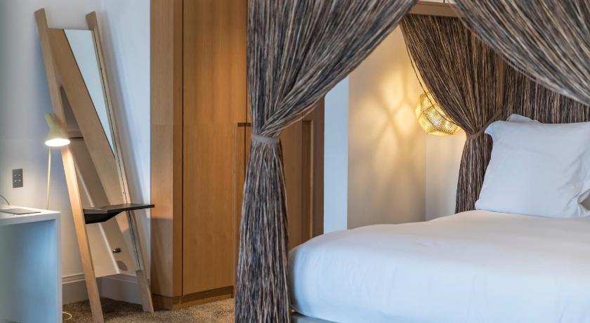 Image of Crazy Room 7