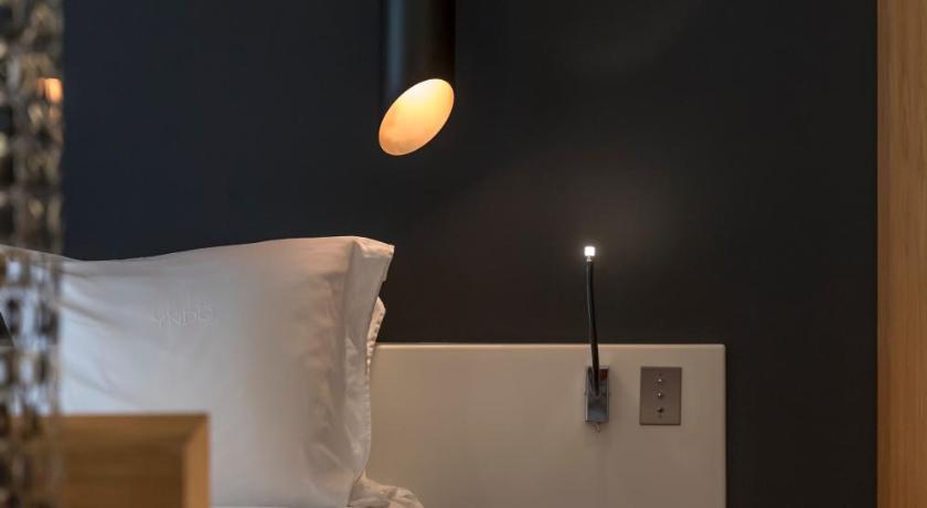 Image of Yndo Suite 10