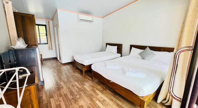 Image of Family Pool View 16