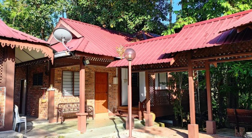 レンゴン D'Impiana Riverview Chalet @ Lenggong 4つ星 ゲストハウス 外観