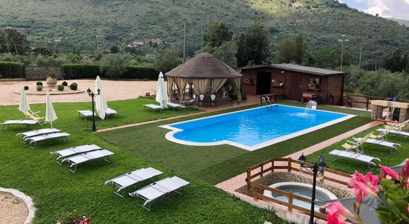 索尼诺 Centro estivo Il Piccolo Paradiso 3星级 酒店 大堂