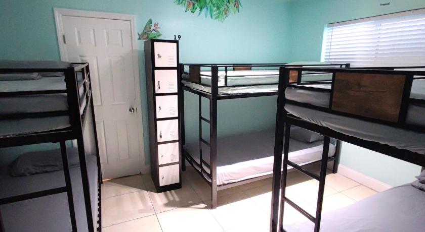 Image of Bed in 6-Bed Mixed Dormitory Room 1