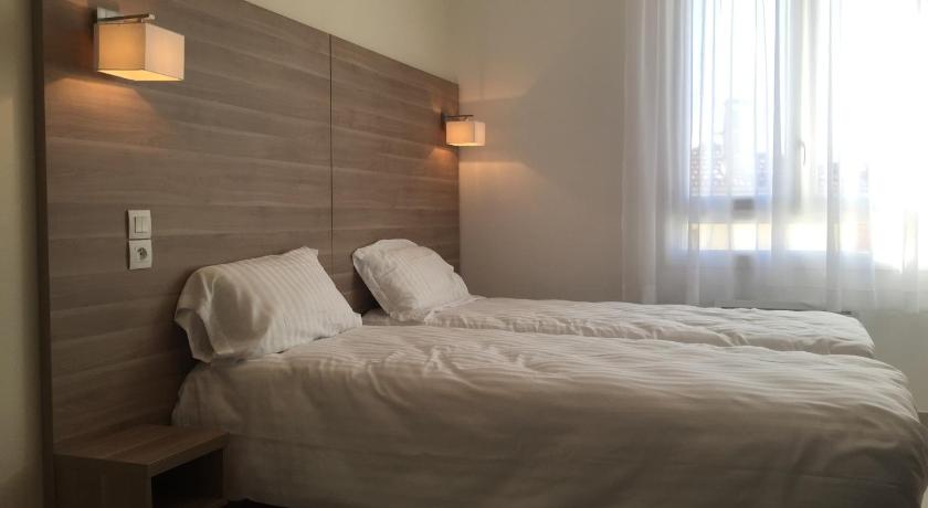 鲁西永 Le Logis Dauphinois 2星级 酒店 套房