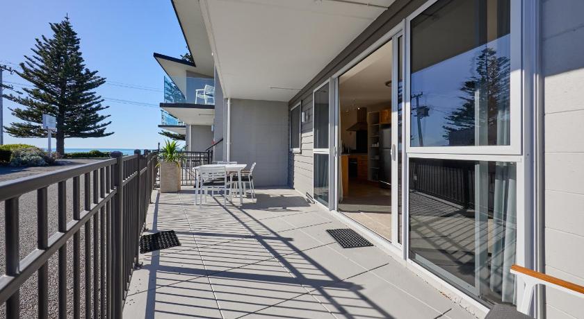 Kaikoura Waterfront Apartments photo