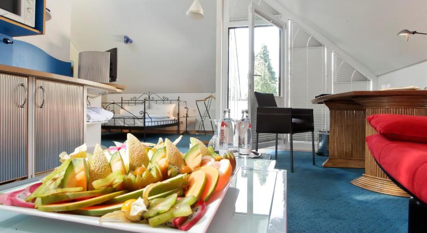 Hotel Watthalden photo