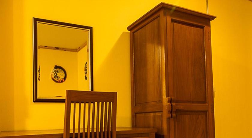 Image of Family Room 13