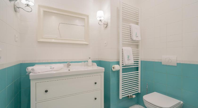 Image of Suite "Mint" 2