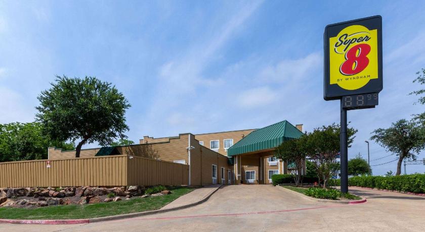 Super 8 By Wyndham Garland/Rowlett/East Dallas Area photo