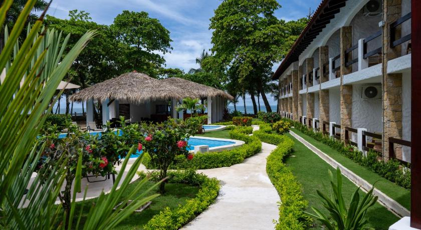 Fuego del Sol Beachfront Hotel photo