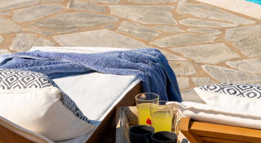 Kallirroe Deluxe Villa with Sea View and Pool photo