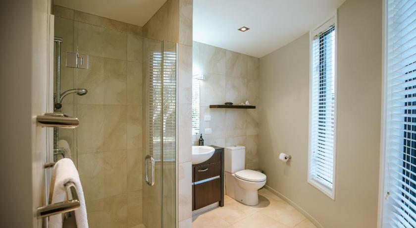 Mt Gold Retreat - Sleeps 8 - Spa Pool - Tennis Court photo