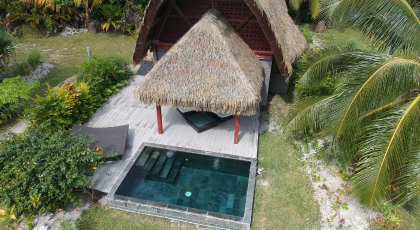 Image of Premium Garden Bungalow with Pool 4