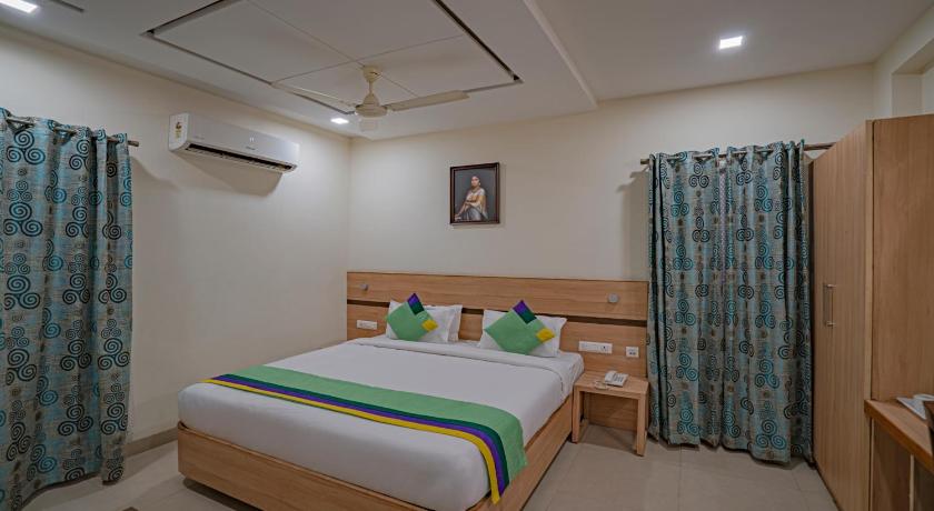 Hotel Vasanth Marg photo