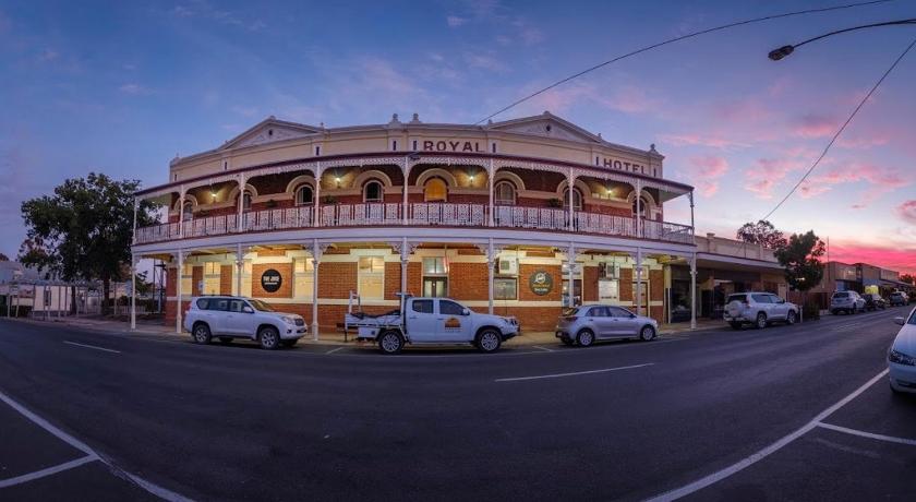 Royal Hotel Sea Lake