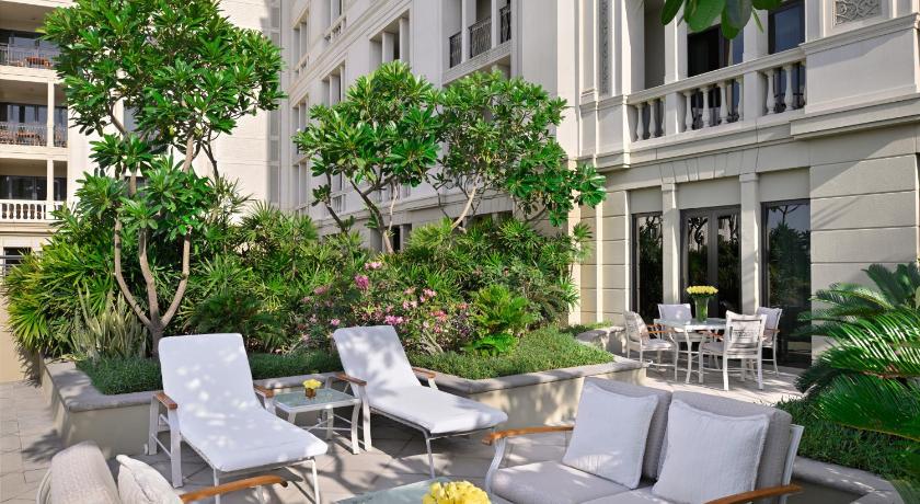 Image of Grand Suite Terrace Creek View - Late Check-out at 4pm (subj. to availability), 50% F&B (excl. Q's, Brunch, In room dining), Book one SPA treatment and get 1 free (applicable for stays until 25 May 2026) 8