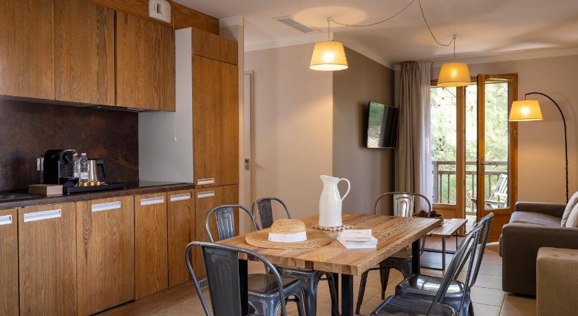 カプフェレ Domaine du Ferret Balneo & Spa 4つ星 ホテル スイート