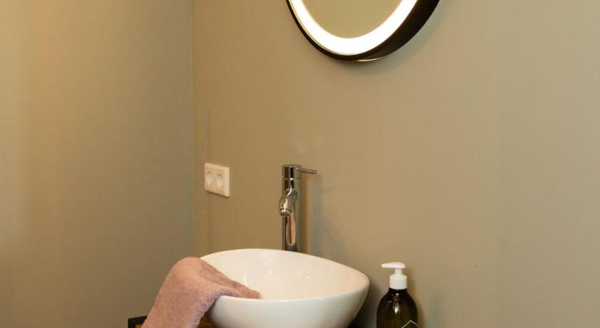 アーネム De Slaaperij 4つ星 ゲストハウス ロビー