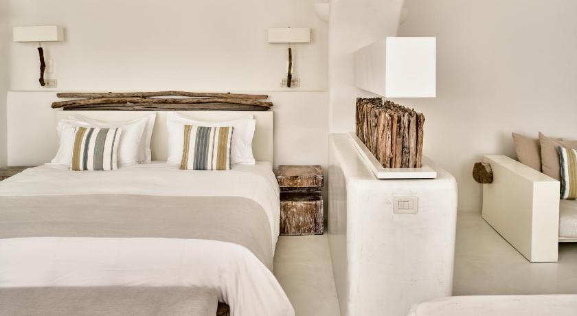 Mystique, a Luxury Collection Hotel, Santorini