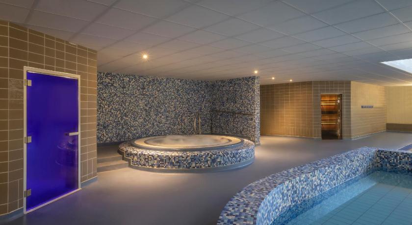 Clayton Hotel Liffey Valley photo