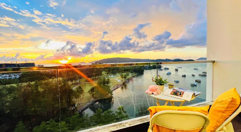 コタキナバル Maison life 2 小居屋 @The Loft Imago 4つ星 ゲストハウス プール