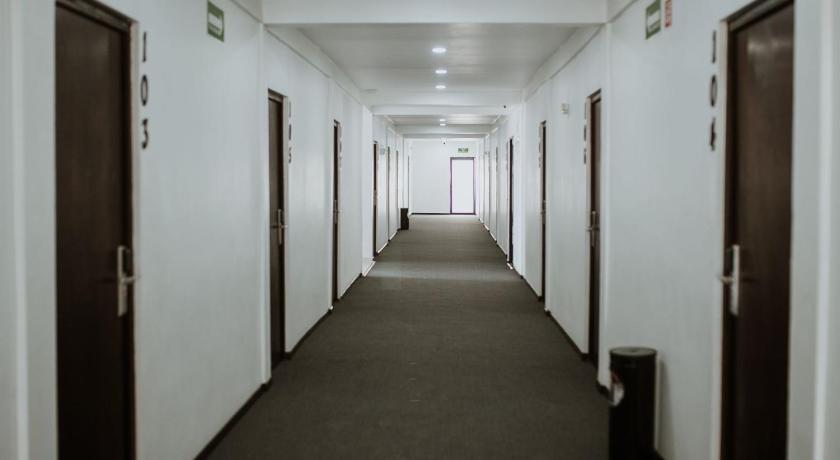 Hotel Capital Frontera photo