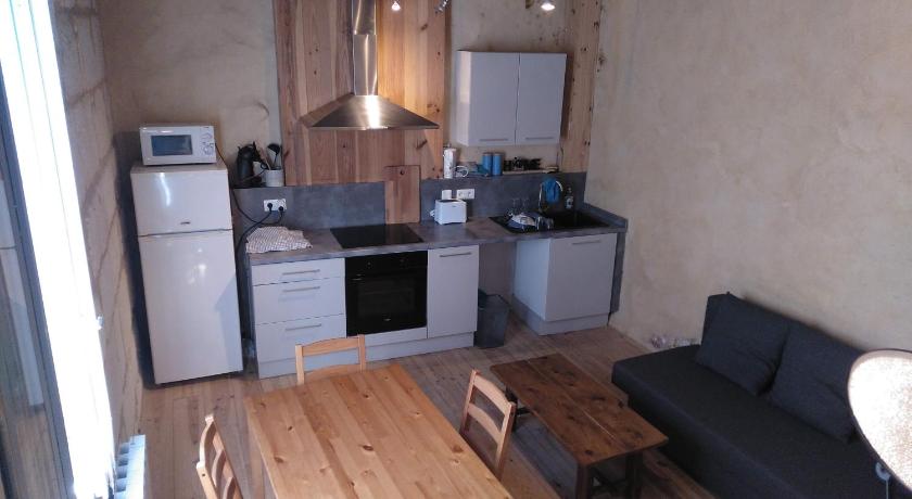 Duplex en pierre proche des Arenes photo