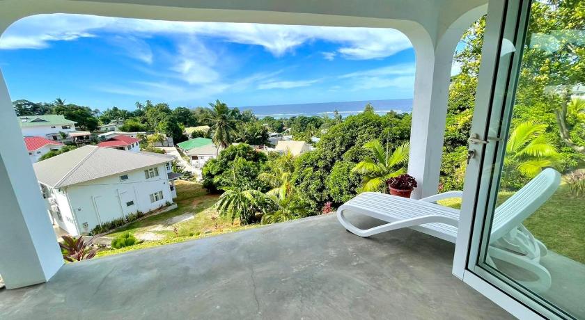 The Songbird Villa photo