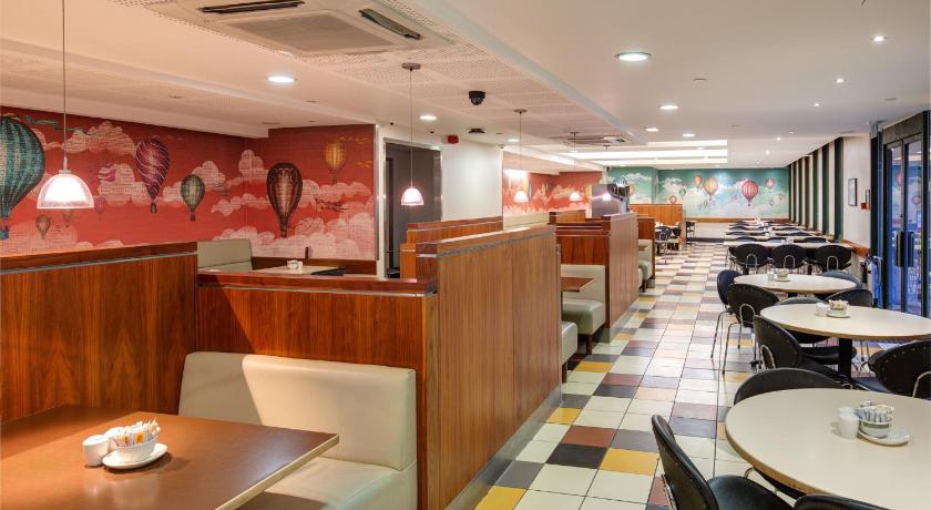 餐饮 Royal National Hotel