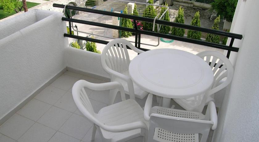 Kamares Apartments ΕΕ photo