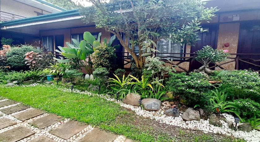 Pinaluyan Guest House - image 32