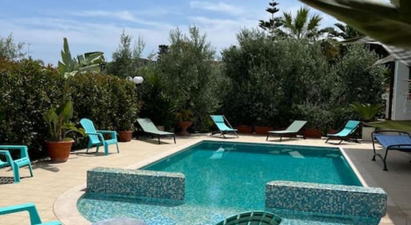 Villa Cetta al mare….o in piscina?