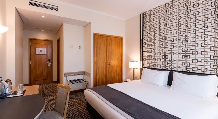 Lisbon Hotel Mundial 4-Star Hotel exterior