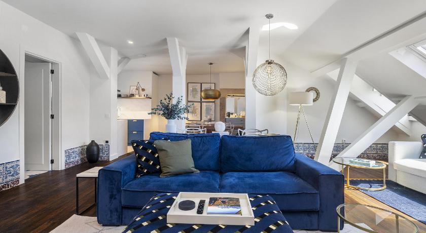 Lisbon Downtown Luxury Family Residence