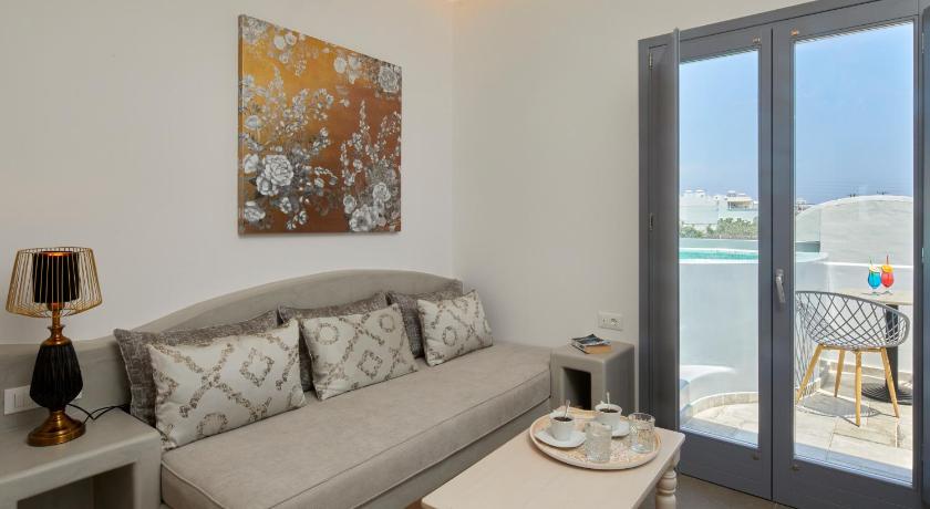 Amara Suites Santorini