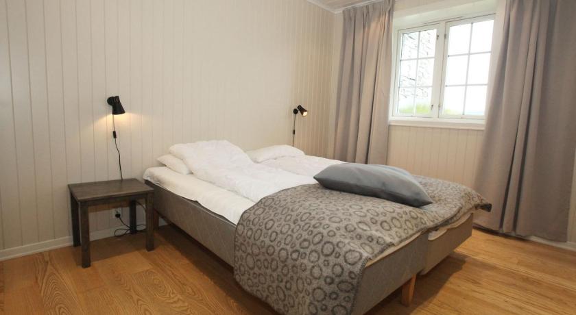 Image of Four-Bedroom Apartment (8 Adults) 7