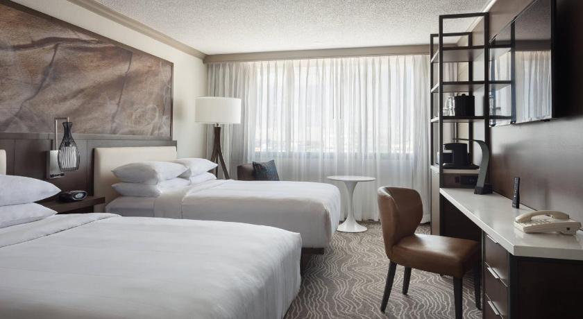 Marriott Tampa Westshore photo