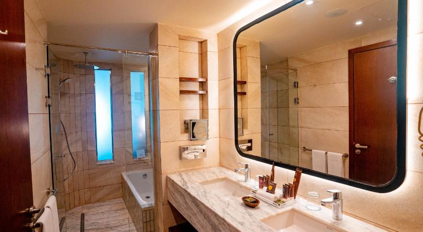 Image of Junior Suite 7