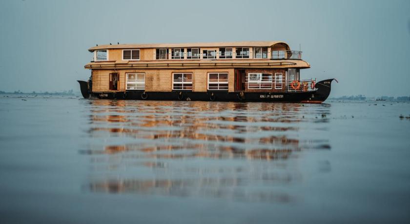 Venice Premium Houseboats Alleppey - image 48