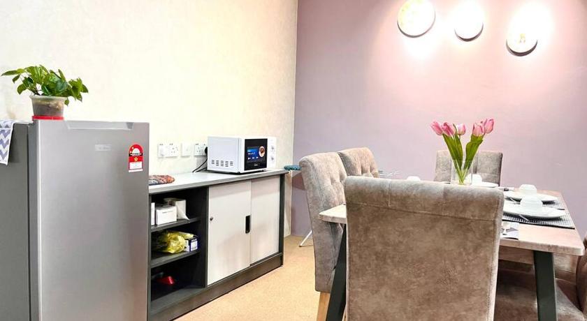 マラッカ City Center Bliss: Steps from Attractions! 3つ星 シングルルーム レストラン