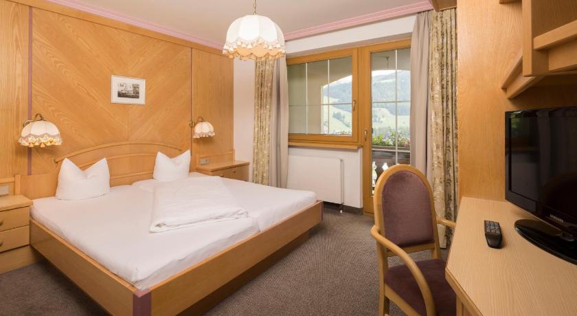 Hotel Silberberger photo