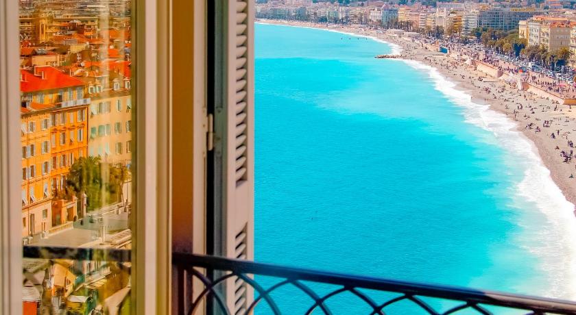 Immagine di Junior Suite con Balcone e Vista Mare Completa (Junior Suite with Balcony and Full Sea View) 6