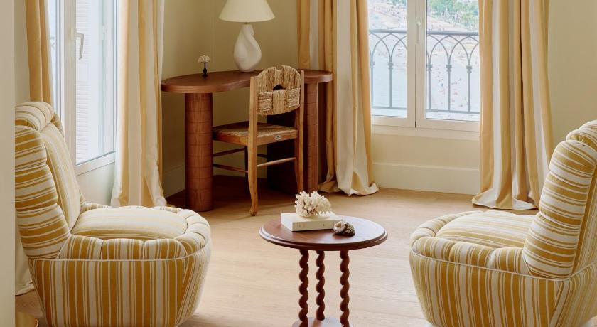 Immagine di Junior Suite con Balcone e Vista Mare Completa (Junior Suite with Balcony and Full Sea View) 4