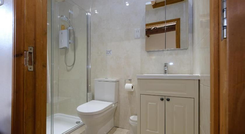 Church Farm Lodge photo