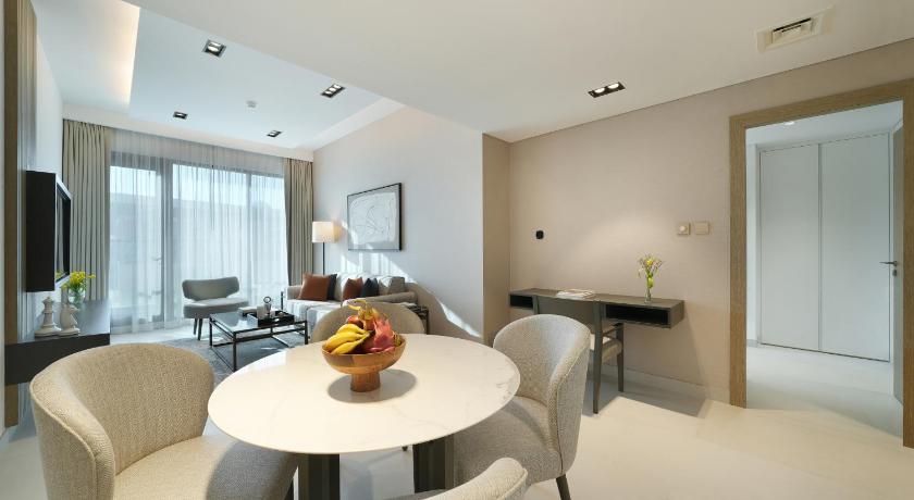 Cheval Maison - The Palm - image 2