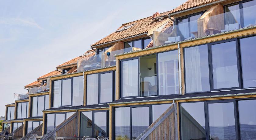 Image of Apartment with Separate Bedroom, Sleeping Room and Sea View 415 4